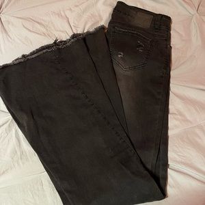 Bell bottom jeans black